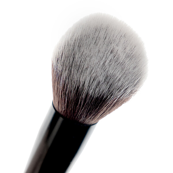 Brushworks No. 10 Bronzer Brush (Bild 4 av 8)