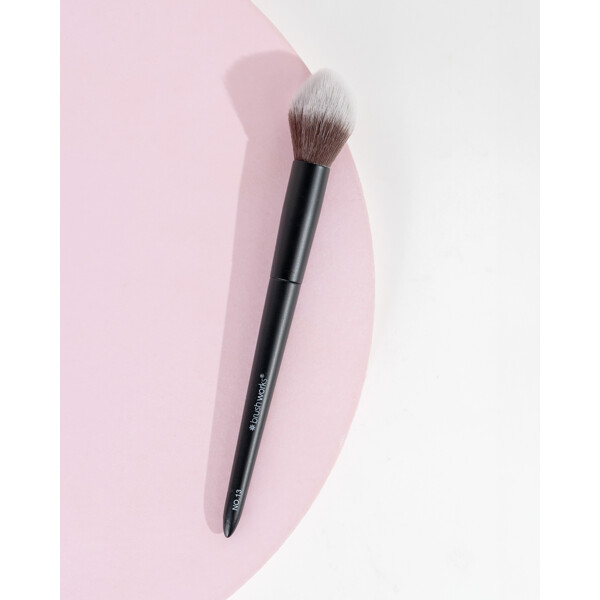 Brushworks No. 13 Highlight Brush (Bild 5 av 8)