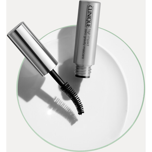 High Impact Zero Gravity Mascara (Bild 7 av 7)