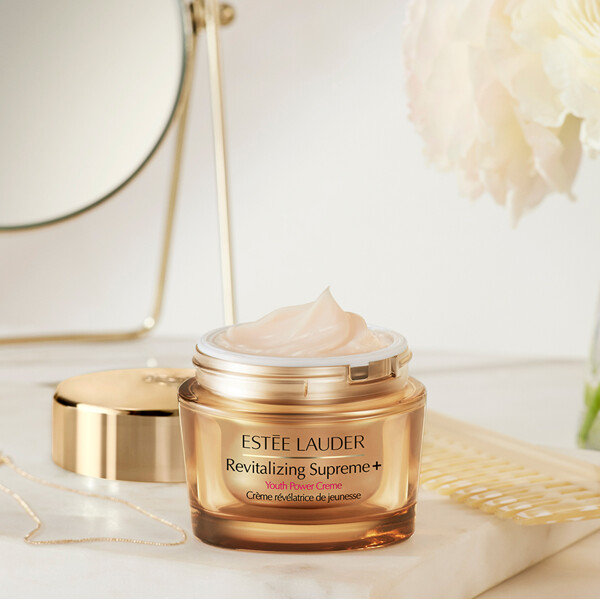 Revitalizing Supreme+  Youth Power Cream (Bild 4 av 10)