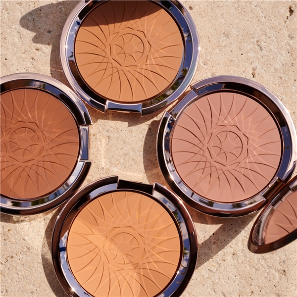 Bronze Goddess Powder Bronzer (Bild 3 av 3)