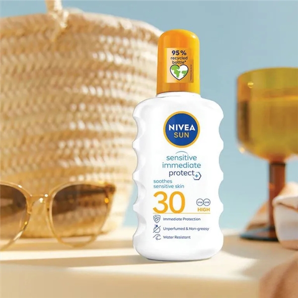 Nivea Sun Sensitive Immediate Protect SPF30 (Bild 5 av 7)