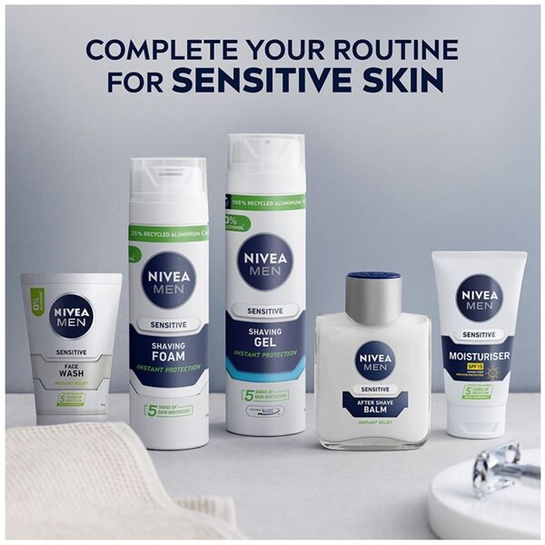 Nivea Men Sensitive Face Moisturiser SPF15 (Bild 8 av 8)