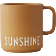 Sunshine / Mustard - Design Letters Favoritkopp med handtag