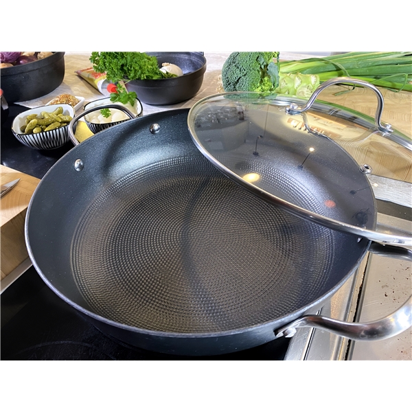 Satake Traktörpanna Lättviktsgjutjärn Non-stick (Bild 3 av 10)